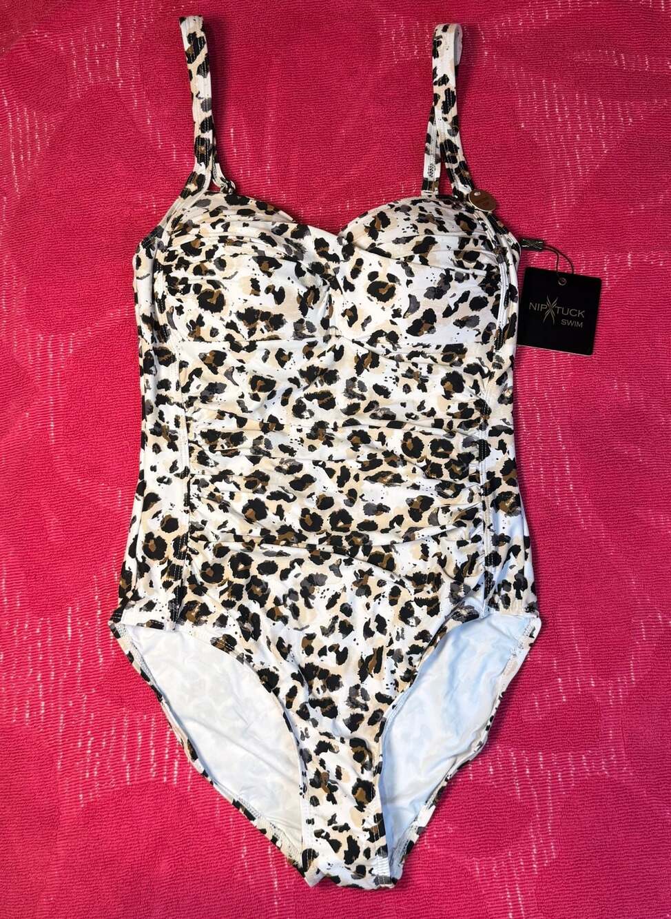 NWT NipTuck Swim Multi-Fit Cup Ruched One Piece Swimsuit Sz 6
